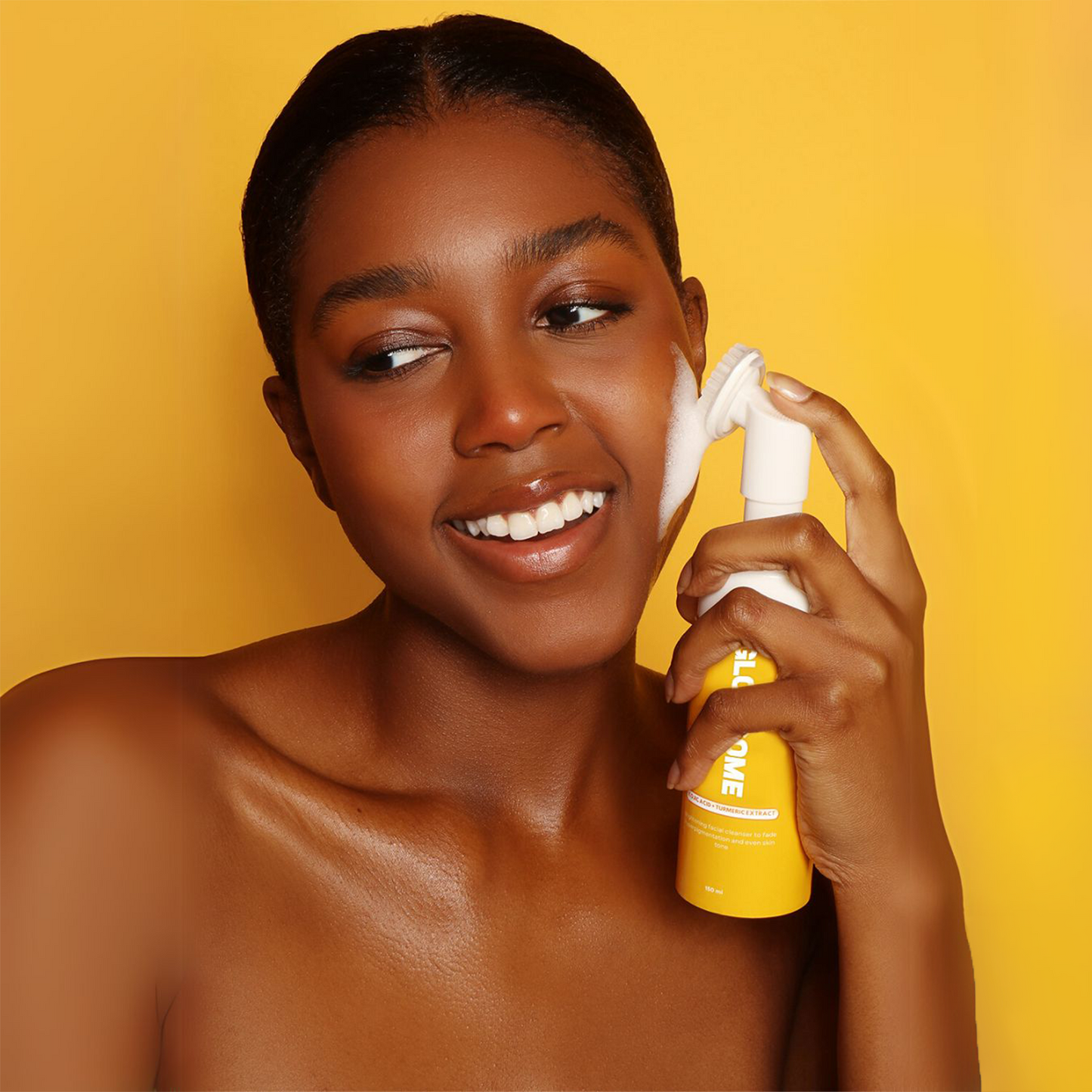 Glowsome - Turmeric & Kojic Acid Radiance Cleanser